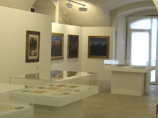Allestimento Mostra 106-Futuristi-Dosso-Casina 01