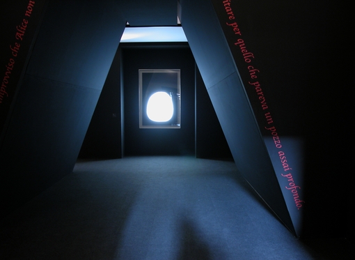 Allestimento Mostra 114-Alice-nel-castello-delle-meraviglie 01